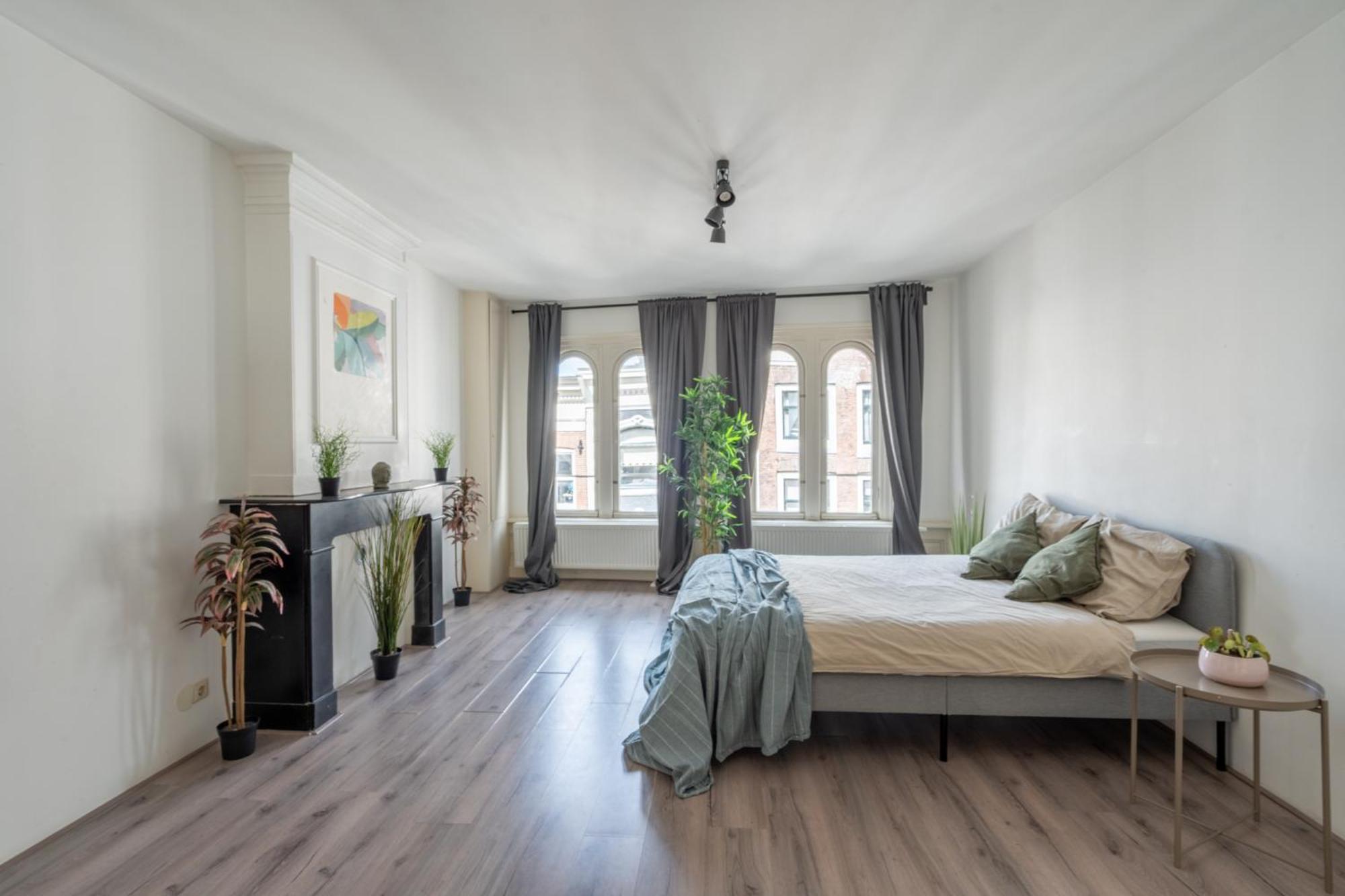 Отель Penthouse Amsterdam Dam Square Экстерьер фото