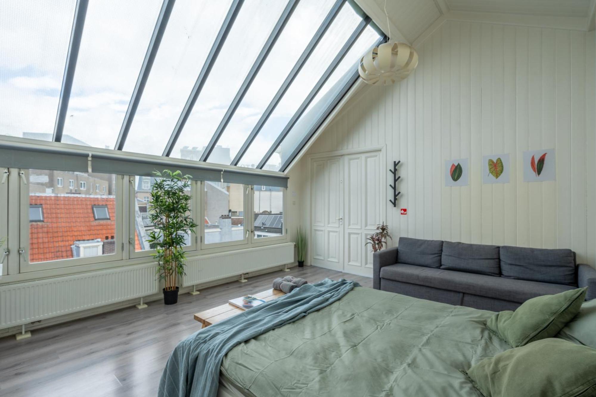 Отель Penthouse Amsterdam Dam Square Экстерьер фото